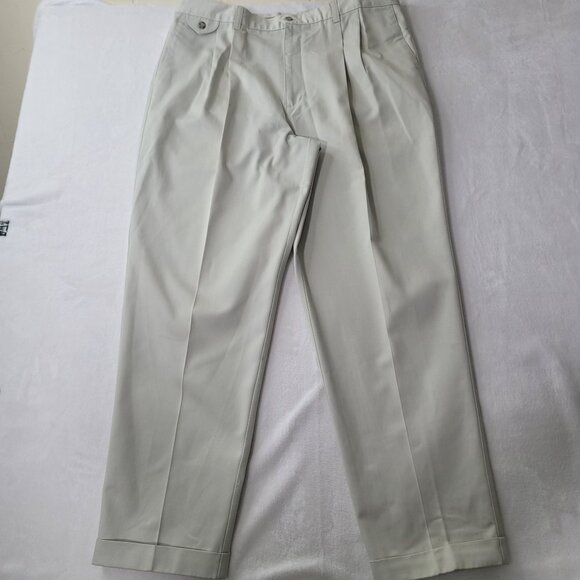 Dockers Other - Dockers Men's Loose Khakis No Wrinkle Pleated Twill Pants W40 L32 NWT